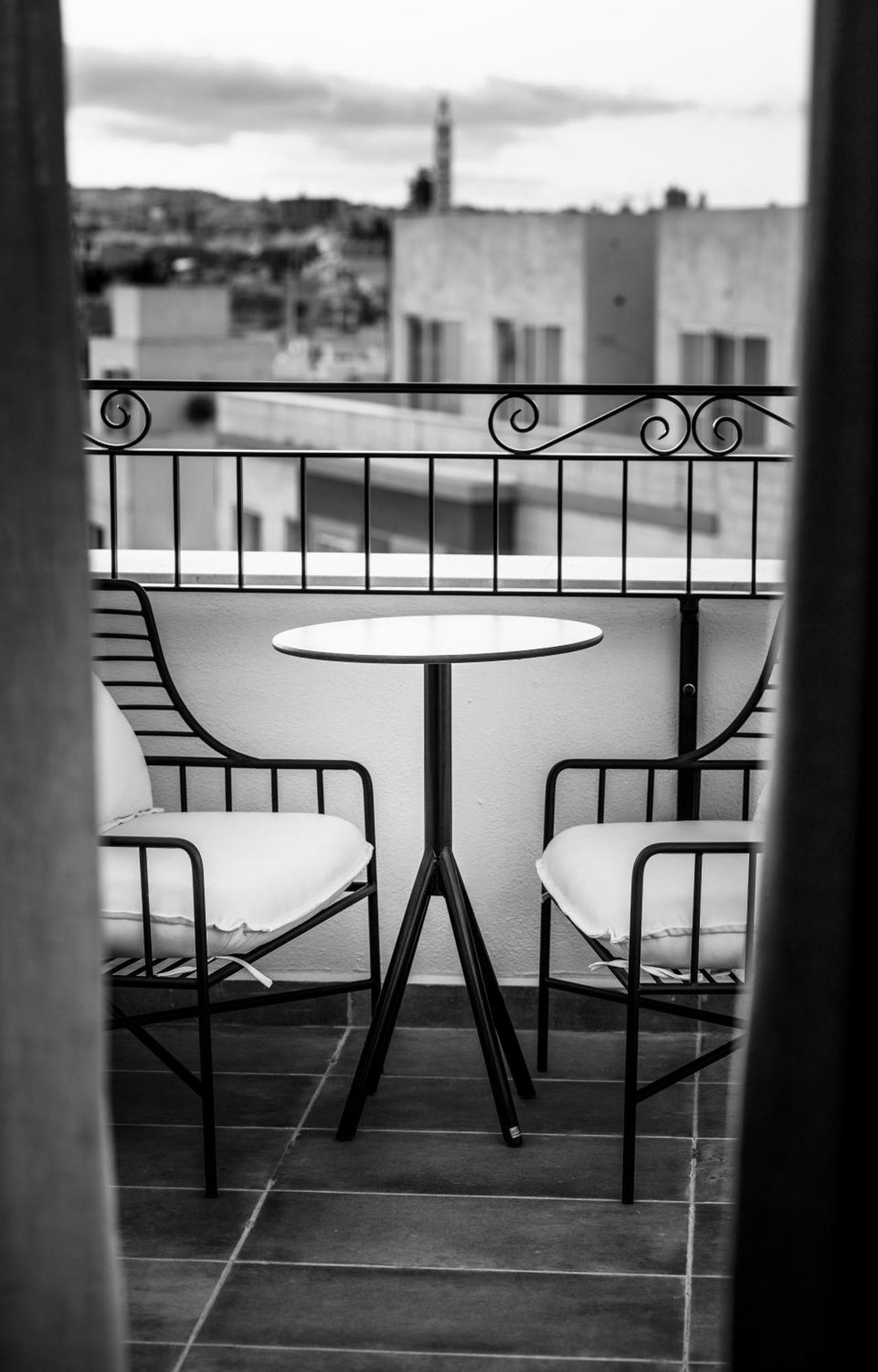 Royale Sainte Helene Boutique Hotel ビルキルカラ エクステリア 写真