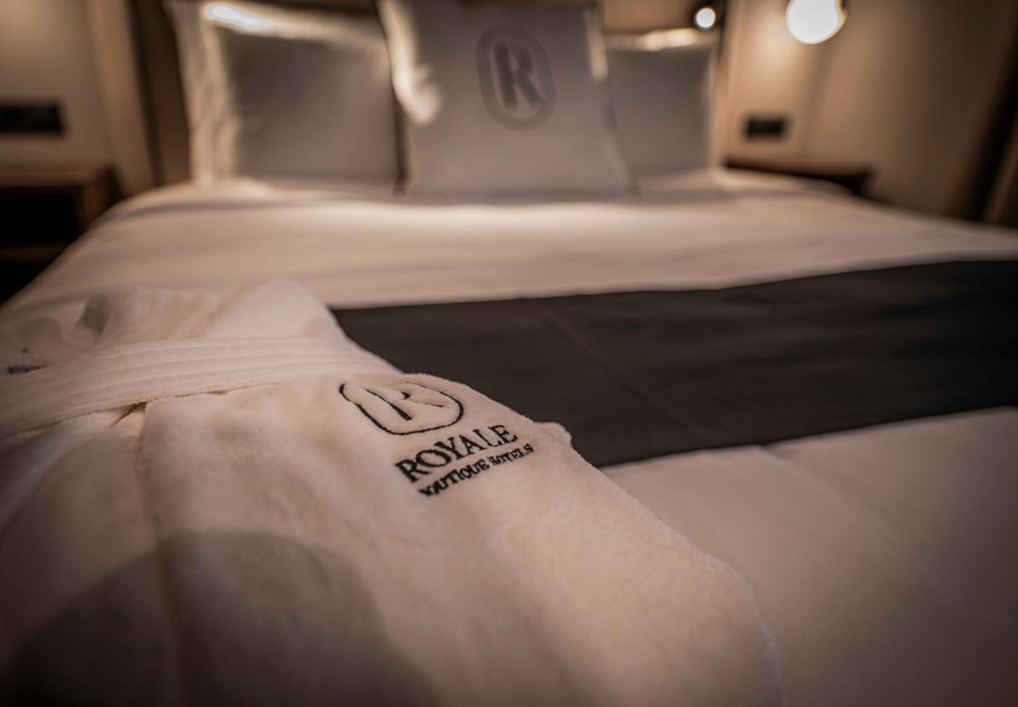 Royale Sainte Helene Boutique Hotel ビルキルカラ エクステリア 写真