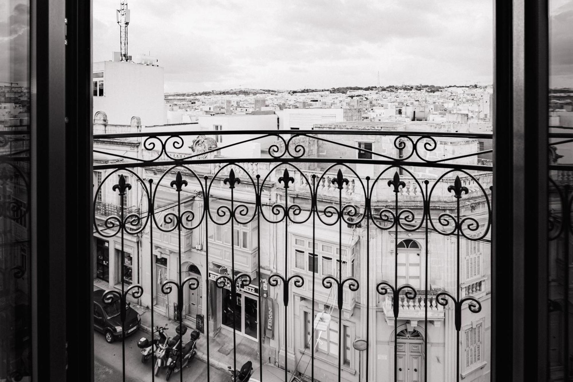 Royale Sainte Helene Boutique Hotel ビルキルカラ エクステリア 写真